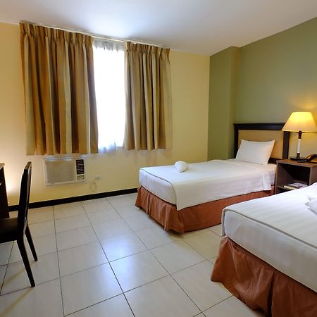 Oyo 187 The Maxwell Hotel Себу Экстерьер фото
