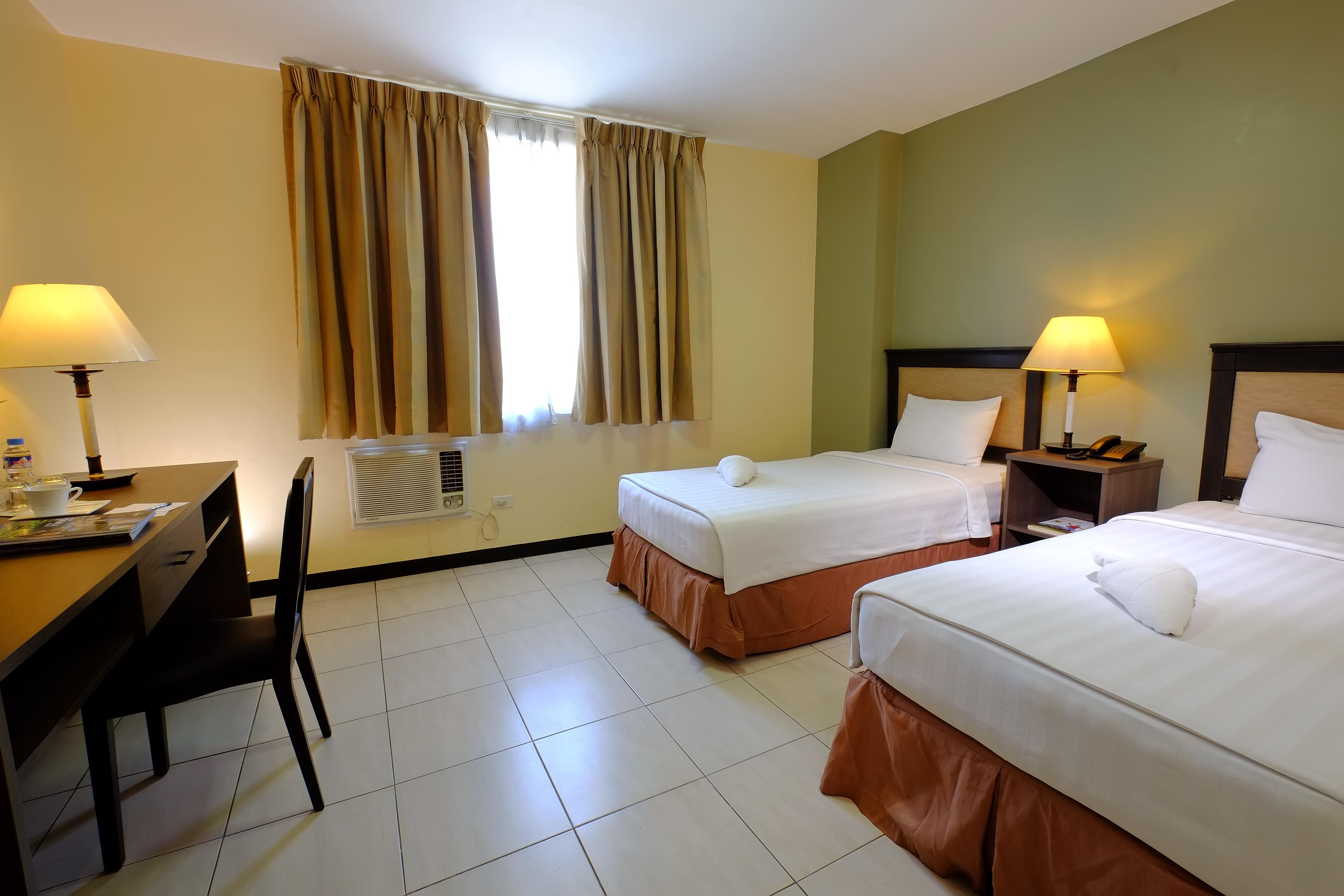 Oyo 187 The Maxwell Hotel Себу Экстерьер фото