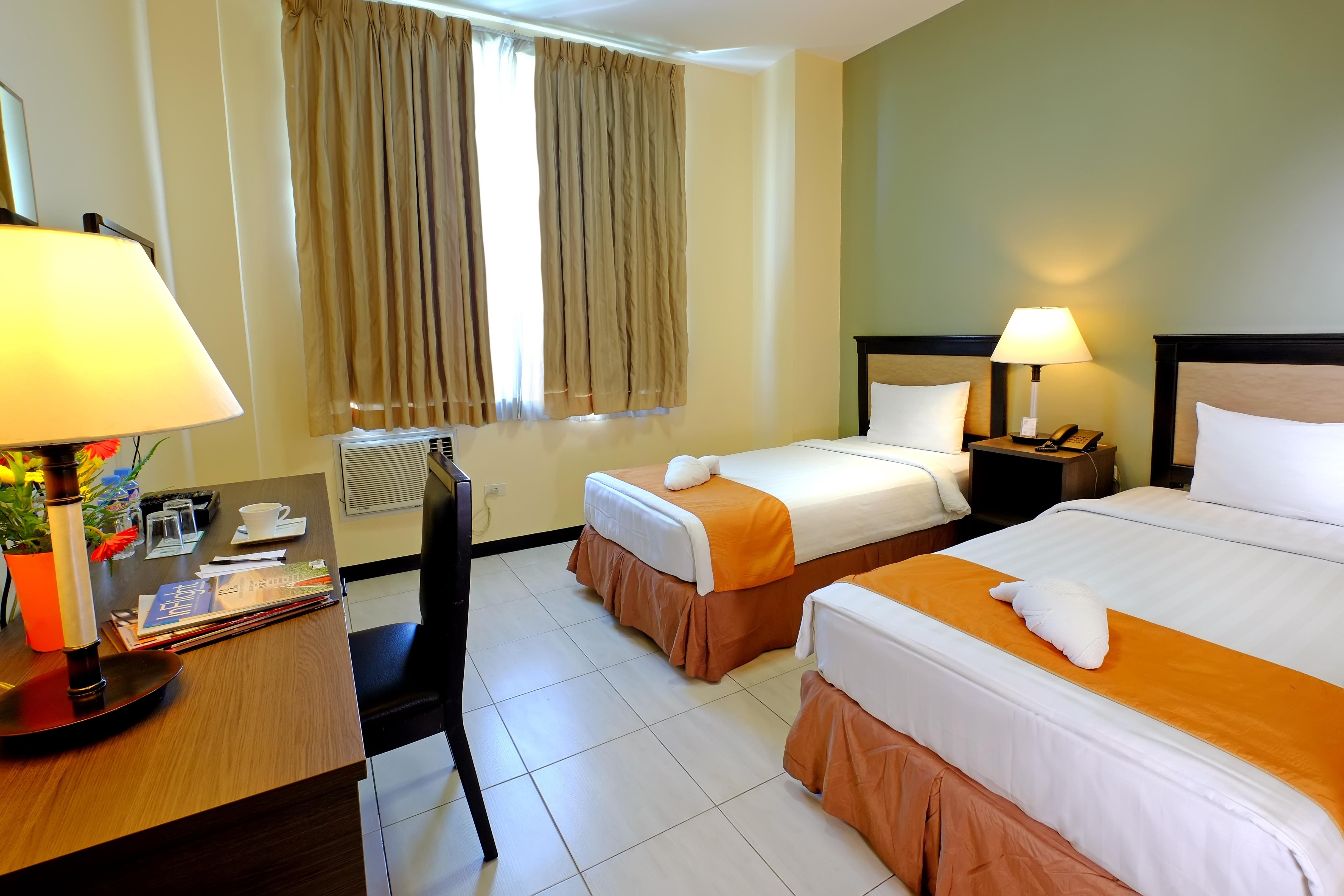 Oyo 187 The Maxwell Hotel Себу Экстерьер фото